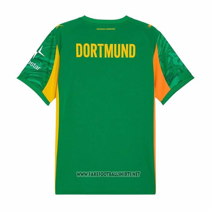 Borussia Dortmund Home
 Goalkeeper
 Shirt
 2025-2026 Green
